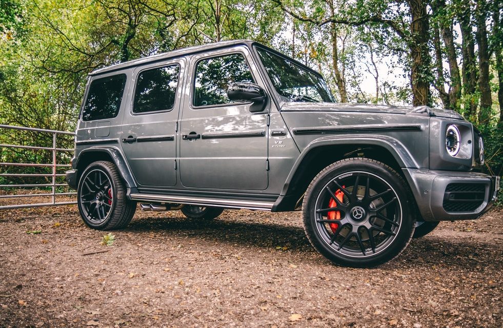 5 Benefits of Driving a Large Car