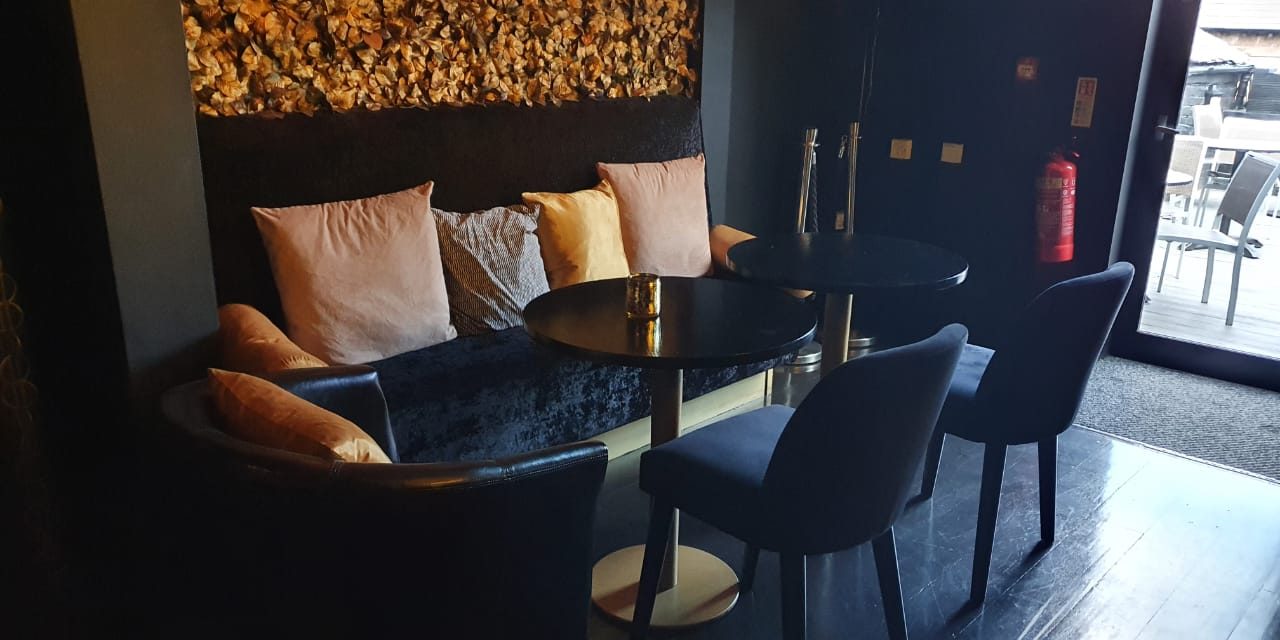 This Valentine’s Day indulge in a premium dining & hookah menu at Smoke and Mirrors Restaurant & Bar