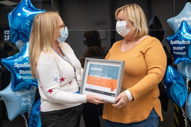 Manchester hospital celebrates 20,000th cataract surgery landmark