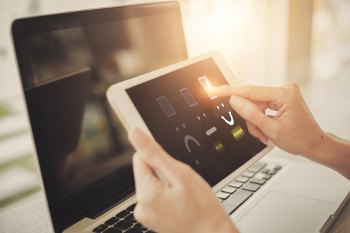 How can Business Leaders Improve Digital Experiences in the Workplace?