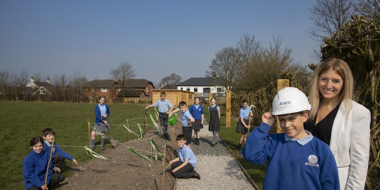 ANWYL HELPS SCHOOL ALLOTMENT PROJECT GROW
