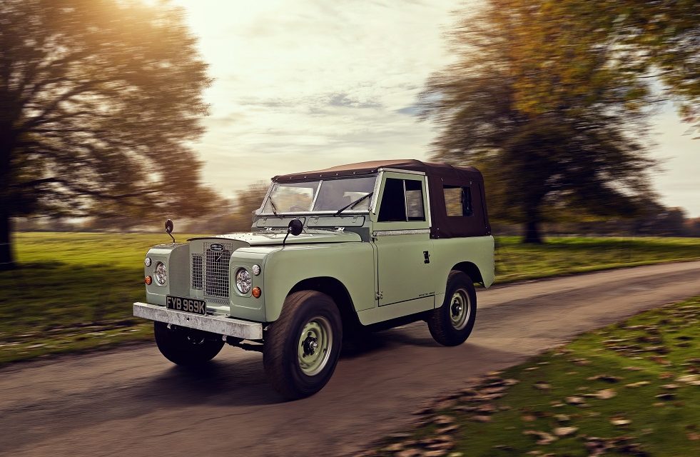 Everrati electric icons to chauffeur VIP guests at the Royal Versailles Ball