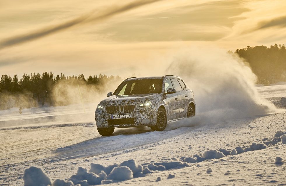 Tackling ice and snow with all-electric power: final winter testing with the new BMW iX1