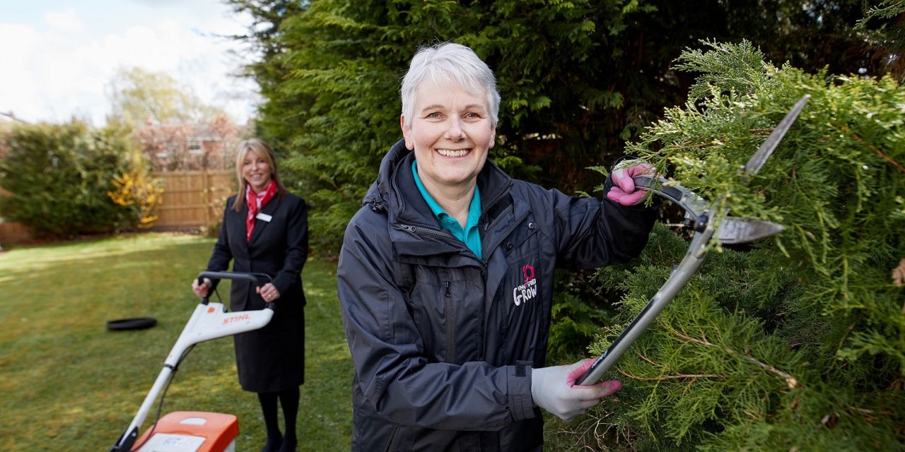 HOMEBUILDER EQUIPS KNUTSFORD CHARITY WITH NEW TOOLS