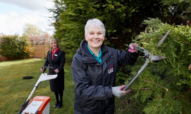 HOMEBUILDER EQUIPS KNUTSFORD CHARITY WITH NEW TOOLS