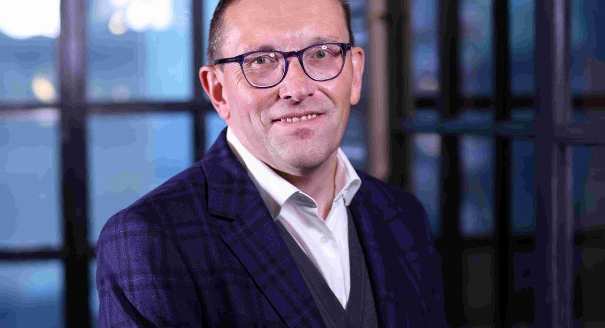 Bolton-based Outcomes First Group moves more than 1,000 of its 5,500 strong workforce to a 4 day week with no loss of pay in UK’s first national trial