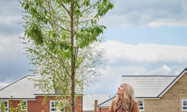 Lancashire homebuilder celebrates the Queen’s Jubilee with a big tree plant