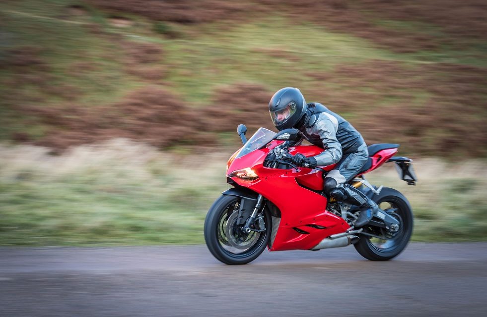 Ride smarter this summer: GEM urges motorcyclists to put safety first
