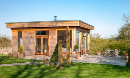 Pallet Furniture – Bring DIY to Your Garden Office
