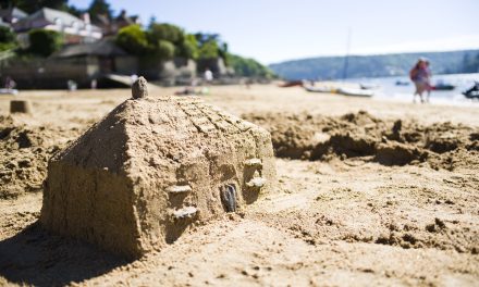 GOVERNMENT CURB ON SHORT-TERM LETTING SET TO IMPACT MILLIONS – New Data Reveals England Likely to Be Most Affected