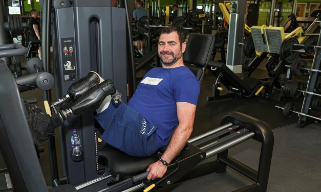 WAR VETERAN AND AMPUTEE TAKES ON KILIMANJARO FOR CHARITY