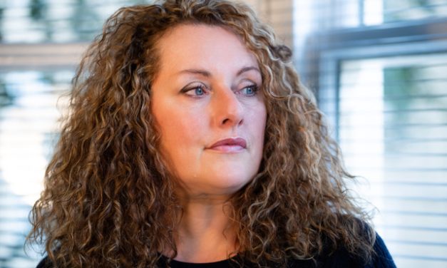 Menopause Awareness Month: Menopause Doctor Reveals 5 Simple Things Menopausal Women Can Do To Manage Symptoms During Work
