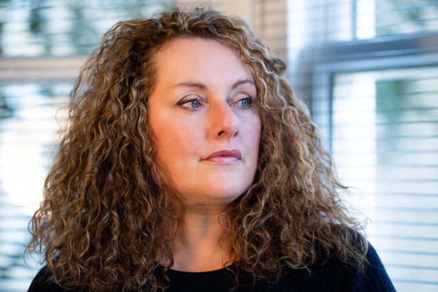 Menopause Awareness Month: Menopause Doctor Reveals 5 Simple Things Menopausal Women Can Do To Manage Symptoms During Work