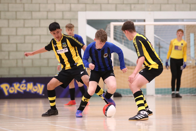 The art of futsal – Tyldesley provides masterclass as registration kicks off for the 2022/23 Pokémon Futsal Youth Cup