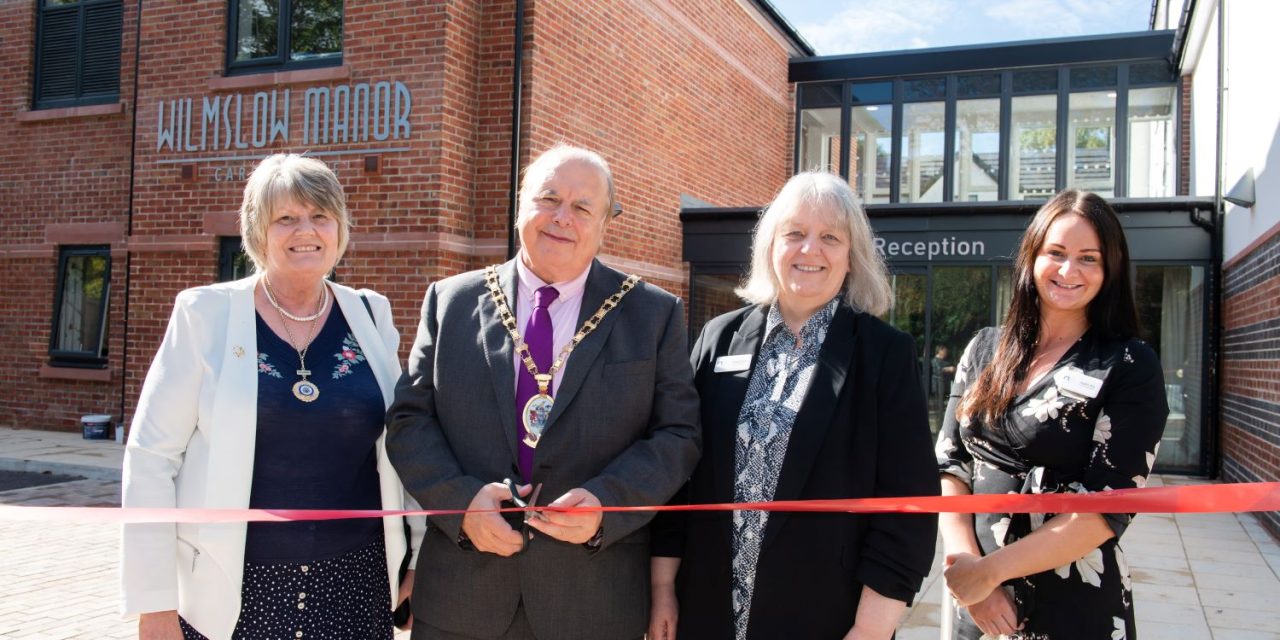 The Mayor of Cheshire East opens Wilmslow Manor