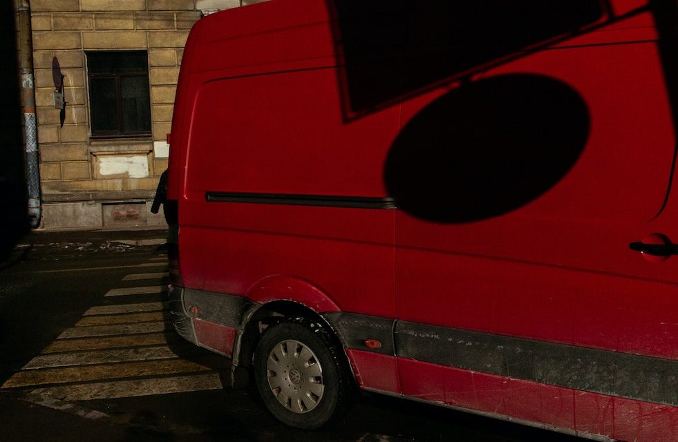 How To Lease A Minibus For Your School Long Term