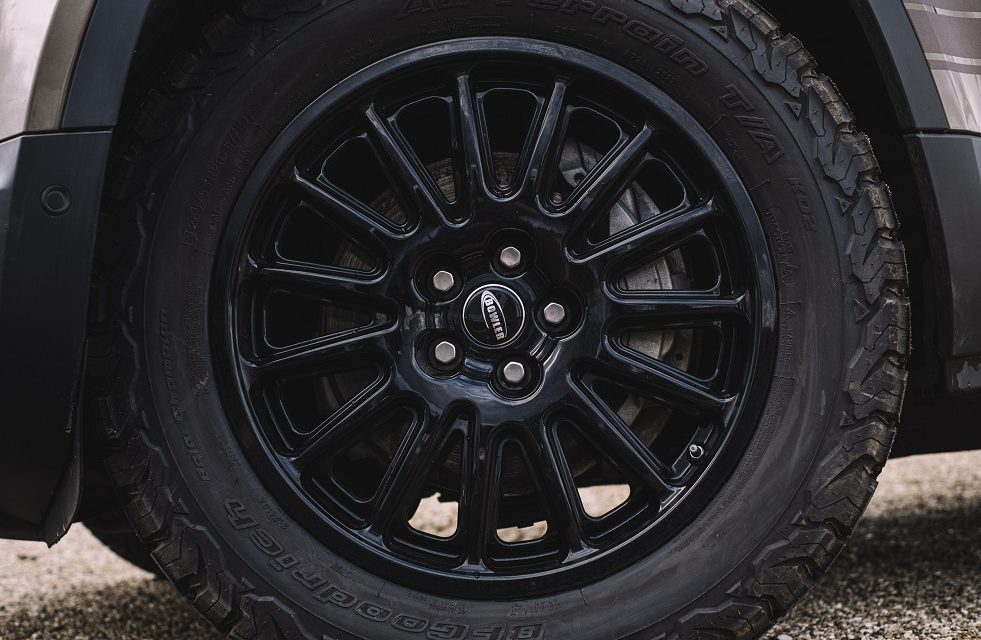 Bowler Motors Announces NEW 20” Wheel for 19MY+ Defender