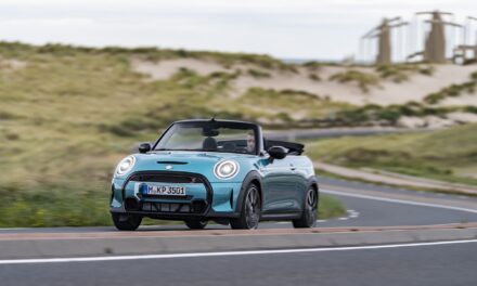 Celebrating 30 Years of the Convertible: The MINI Convertible Seaside Edition