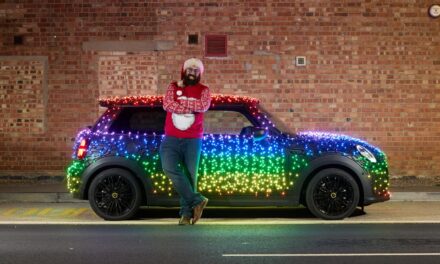 Driving to your home for Christmas – The Festive MINI returns for 2022