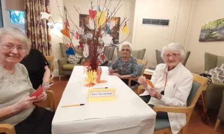 Southport home creates “Tree of Hope” to start 2023 with new beginnings and positivity