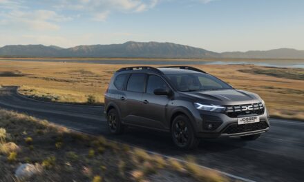 Dacia electrifies seven-seat Jogger creating its first ever Hybrid
