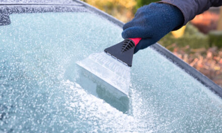 5 Ways to Defrost Your Car in Winter