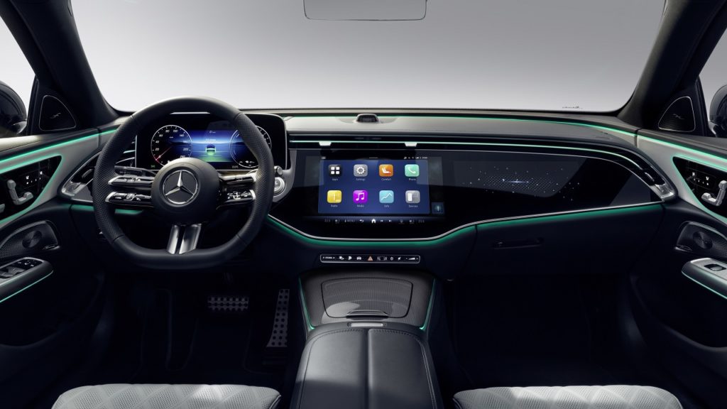 The new E-Class: dimensional concept and interior design