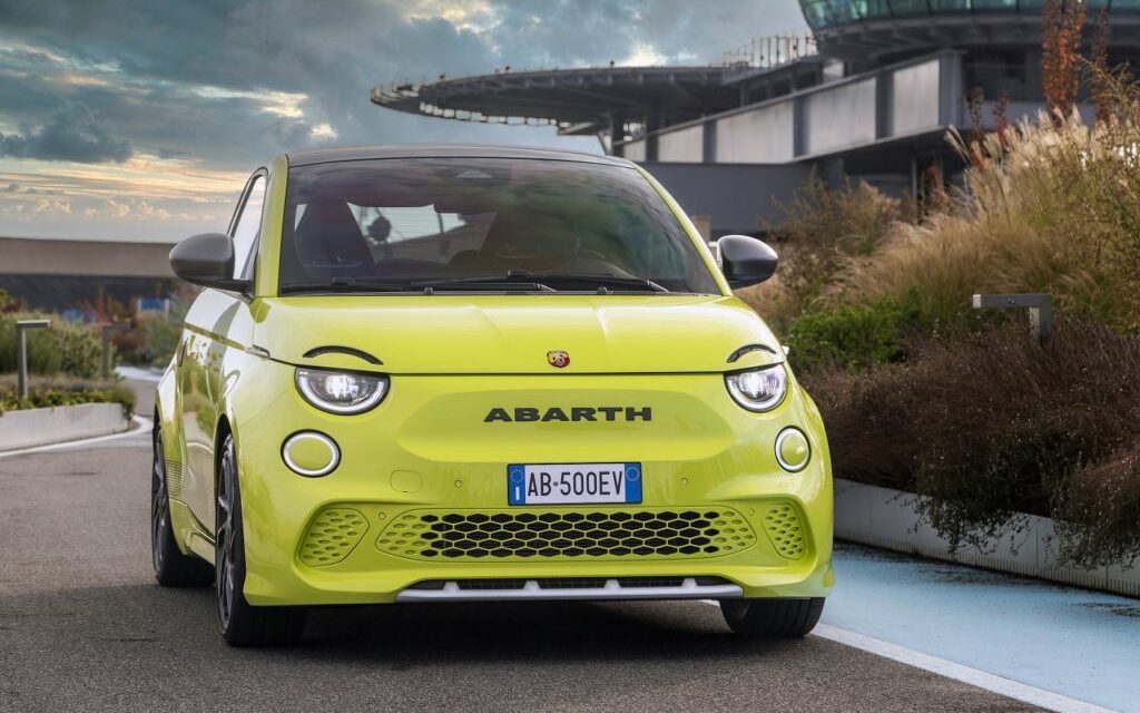 New Abarth 500e Scorpionissima to electrify Salon Privé London in UK debut