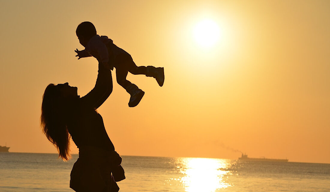 What are the popular names for babies this year?