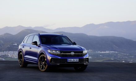 New technologies, more comfort: Volkswagen presents the new Touareg