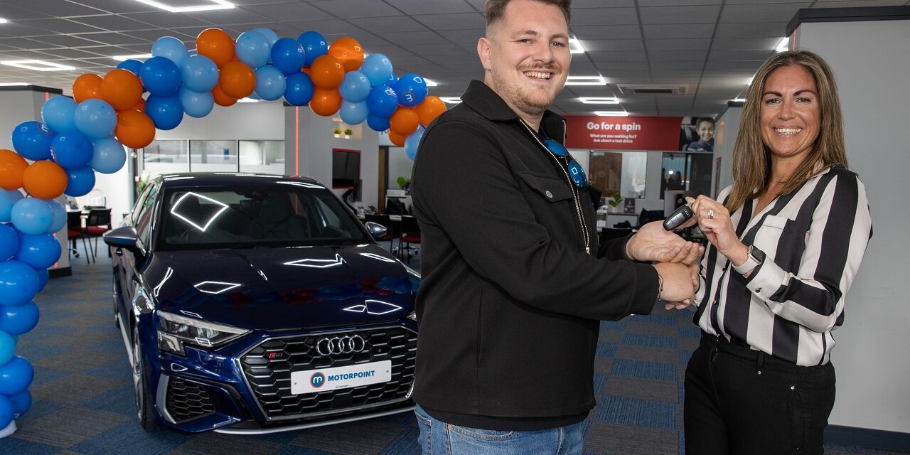 Bournemouth man wins £25,000 prize in Motorpoint’s 25th anniversary ‘Wheels of Fortune’ talkSPORT quiz competition