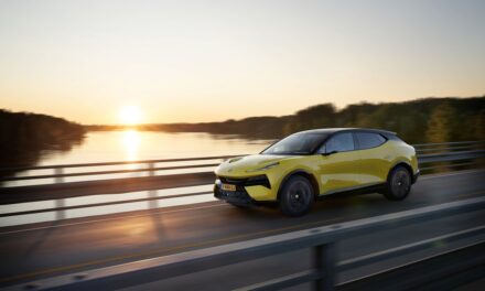 Lotus Eletre: Technology, performance and luxury in a spacious and practical pure-electric hyper-SUV