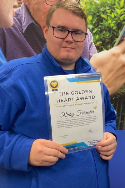 Hull resident recognised as one of the top ten care assistants in the UK. Caremark announces ‘The Incredibles’ award finalists: