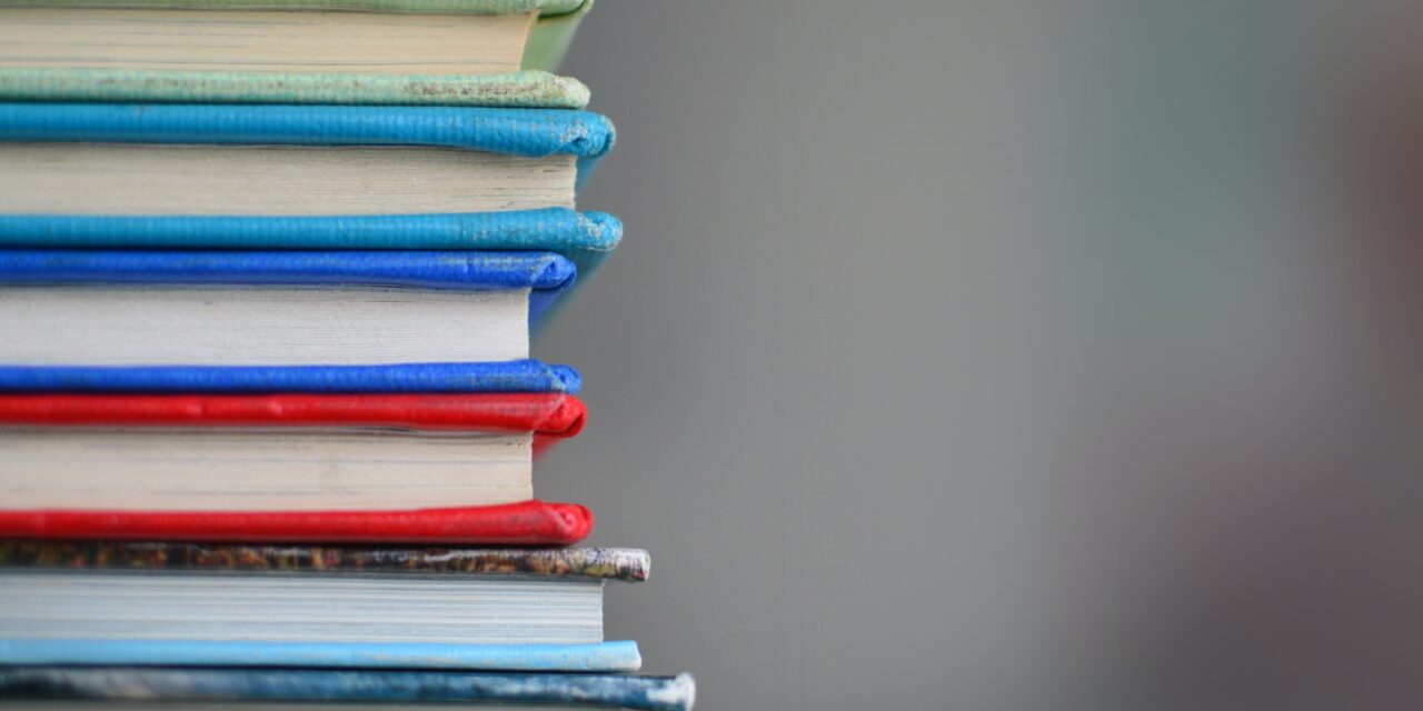 What is Ofsted and How does it monitor scchool?