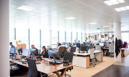 Why Partner with a Scalable Inbound Call Center Company for Cost Efficiency?