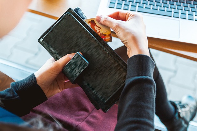 1/3 Brits have gone into their savings to get through January