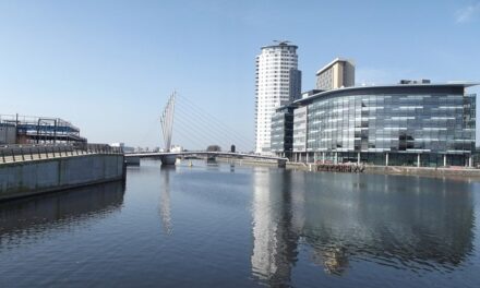 Looking at moving Business? Here are a list of 5 industrial estates in Salford that you can move to?