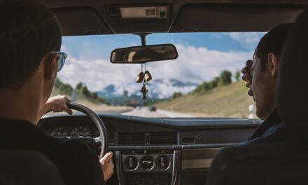 The Ultimate Guide to Driving Holidays in the UK: Exploring the Best Holiday Destinations by Car
