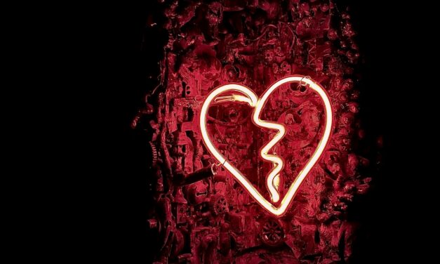 ONE WAY STREET: NEARLY A THIRD OF COUPLED UP BRITS CURRENTLY SUFFERING FROM UNREQUITED LOVE