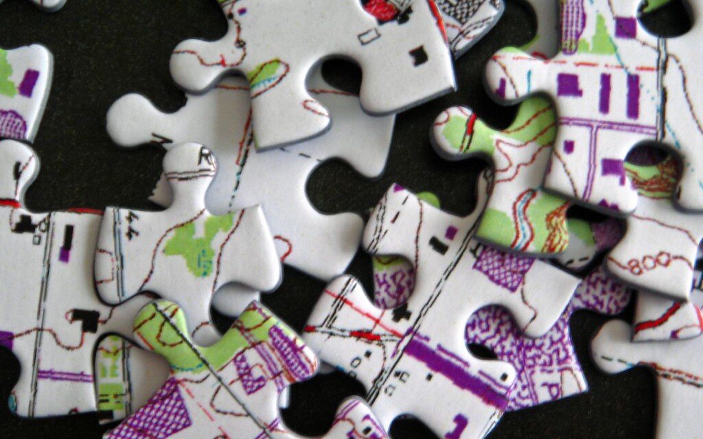 What are GCHQ Christmas puzzle games?
