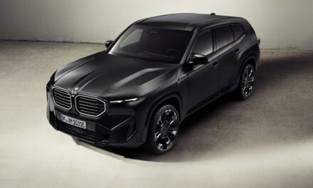 BMW and Kith continue their cooperation and present the BMW XM in an exclusive edition