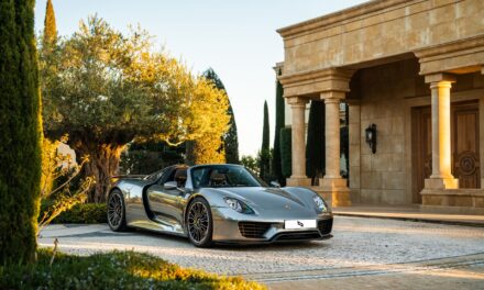 Collecting Cars flies the flag at Rétromobile to kick off The European Speed Collection auction