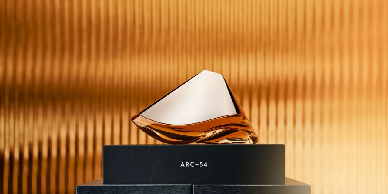 Bowmore & Aston Martin unveil Bowmore ARC-54