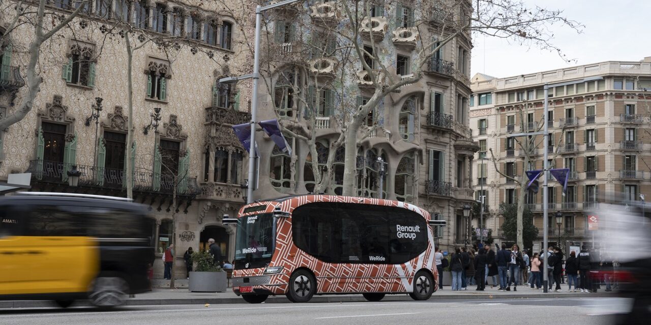 Autonomous vehicles for public transportation: the growing interest of local authorities and mobility operators in Renault Group’s approach