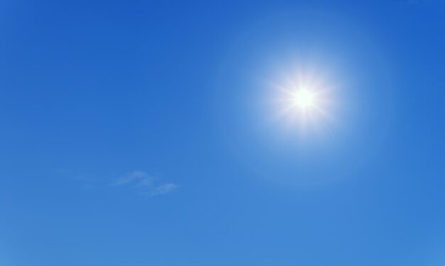 How to Stay Cool on a Hot Day in the UK