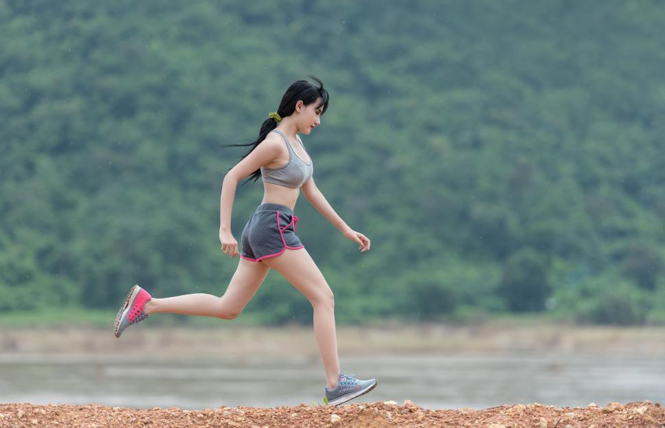 RUNNING ON DREAMS: BRITS BELIEVE THEY COULD SMASH MARATHON RECORD WITH NO TRAINING