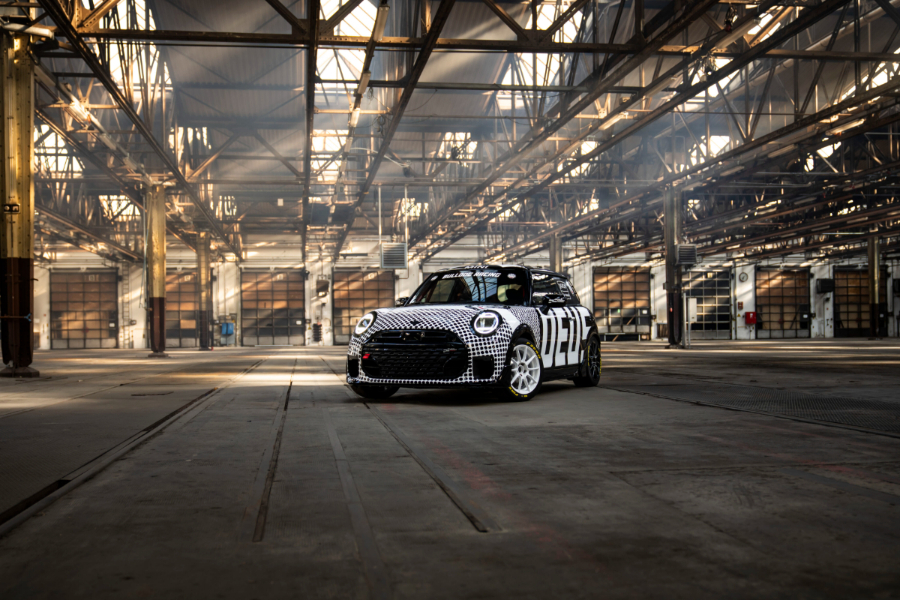 MINI John Cooper Works and Bulldog Racing once again take on the 24-Hour Race at the Nürburgring