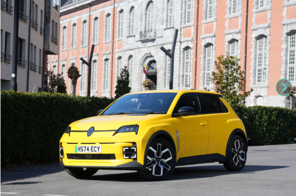 Treble victory for Renault at Fleet World’s Great British Fleet Awards 2025