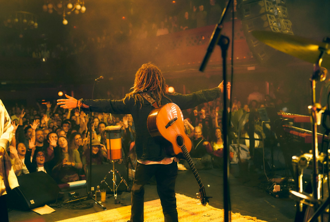 SAM GARRETT RELEASES NEW TRACK