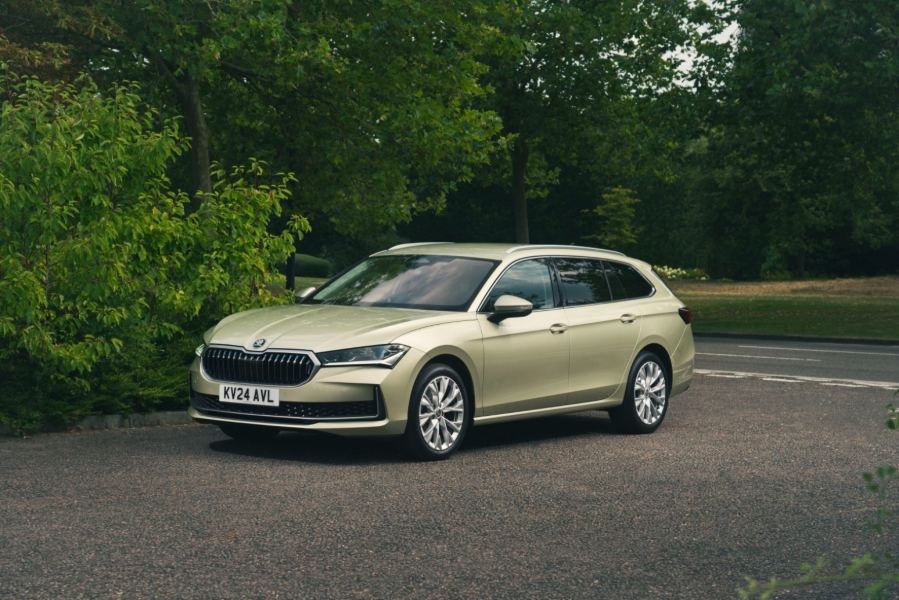 Škoda Superb joins the elite with Autocar’s top Five-Star honour